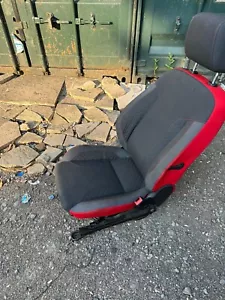 Ford Fiesta ST Line Mk7 2017 Interior Front and Rear Seats Red Stitching 3 Door - Picture 1 of 2