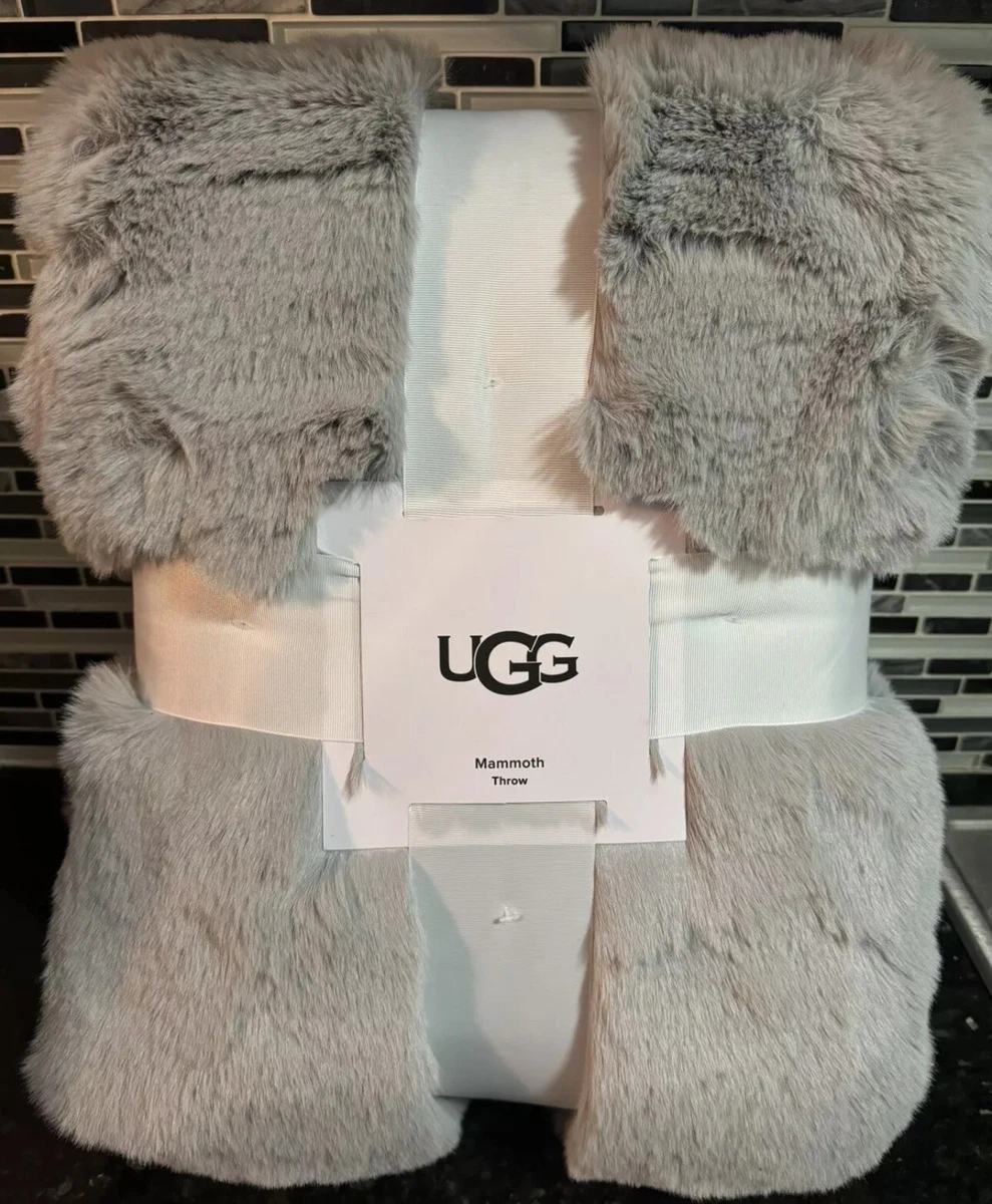 UGG Mammoth Throw Blanket Oversized 60”x70” Gray BRAND NEW Ultra