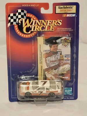 Coche fundido a presión Nascar Alan Kulwicki NASCAR Hooters #7 escala 1/64 con tarjeta de recuerdo Foto 1 de 4