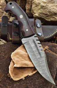 Custom Handmade Damascus Steel Tactical Knife- Perfect Grip Wood Handle. - Picture 1 of 5