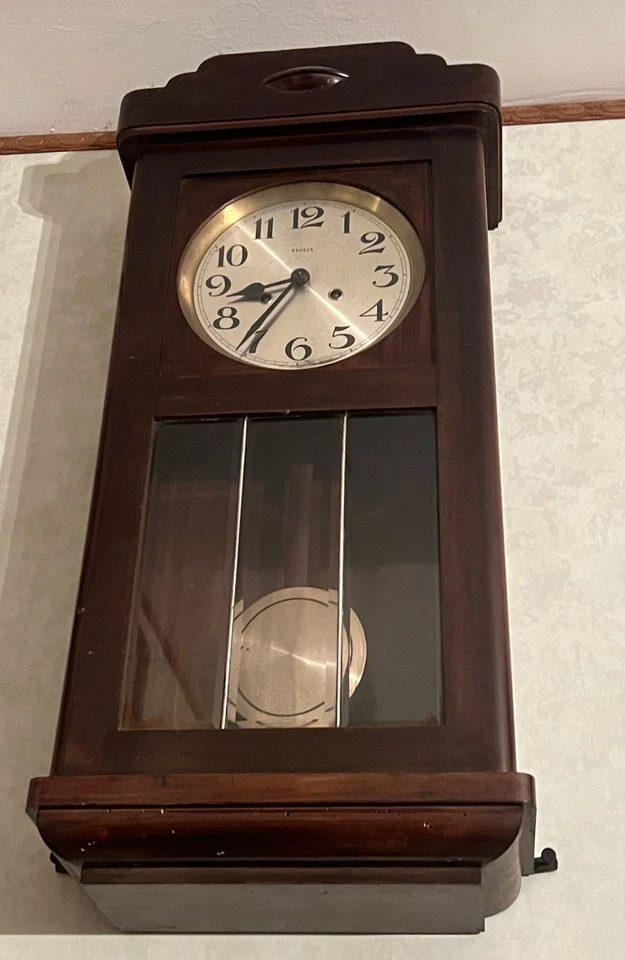Orologio A Pendolo Antico Da Muro In Legno  - Immagine 1 di 1