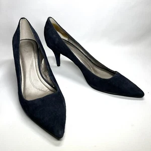 TAHARI Ladies Pumps Shoes Sz 8.5 M Navy Blue Harper 3" Heels Suede Classic EUC - Picture 1 of 9