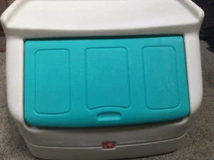 Vintage STEP 2 Toy Box Storage Chest w/ Blue Lid & Display Shelf ~ LOCAL PICKUP - Picture 1 of 7