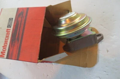 NOS 1981-86 Ford Escort Mercury Lynx 1.6 L 98 CID EGR Valve CX-608 E1FZ-9D448-R - Image 1 of 4