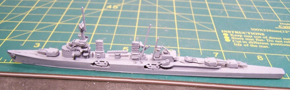 COMET AUTHENTICAST SCALE WWII GERMAN KÖLN CLASS CL LIGHT CRUISER 1:1200 - Image 1 of 4