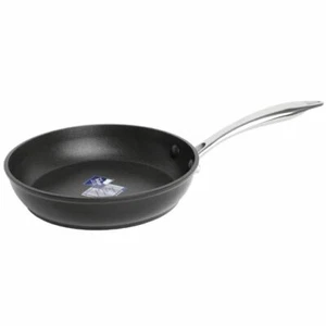 Vogue Frypan Cast Aluminium - 200mm 7 3/4" - Picture 1 of 1