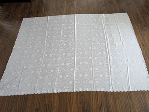 EUC White Stain Repellent Israeli Rectangular Shabbat Tablecloth 79' 56' - Picture 1 of 4