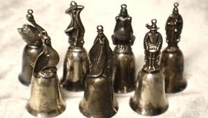 Set of 7 Reed and Barton 12 Days of Christmas Silver Bells - Picture 1 of 2