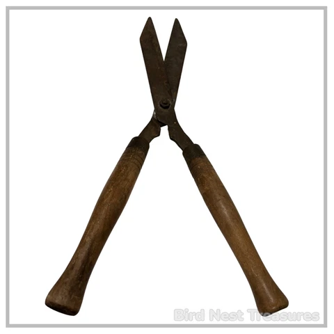 Antique Hedge & Garden Clippers/Pruners Lopper, Still Operational - 24" Long Cover