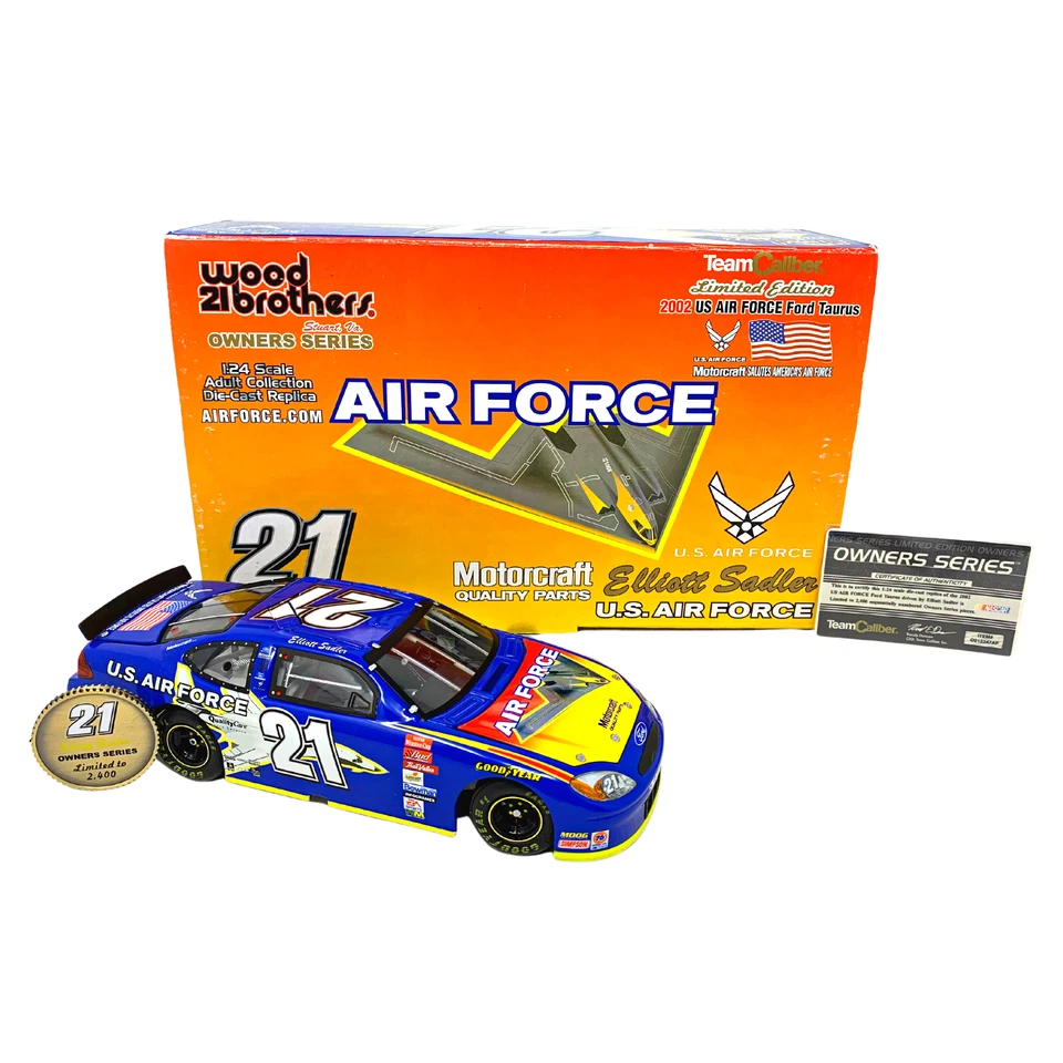 Propietario del equipo calibre Nascar #21 Elliott Sadler Fuerza Aérea de los Estados Unidos Ford 124 diecast Foto 1 de 4