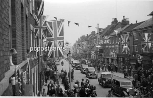 PERSHORE - Parade Autokolonne vorbei an der High Street - Echtfoto - Empire Day - Bild 1 von 1