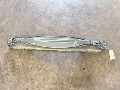 10-17 沃尔沃 XC60 后置发动机加固冲击碰撞棒束,原始设备制造商 批量 3586 — 第 1/4 张图片