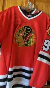 BOBBY HULL AUTOGRAPHED CHICAGO BLACKHAWKS JERSEY - Picture 1 of 2