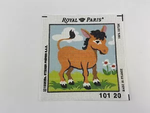 Royal Paris Needlepoint Tapestry Canvas Horse 4.5in By 4.5in 10 Count - Picture 1 of 3