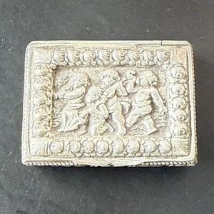 BOITE ANCIENNE PILULE POUDRIER Argent Massif angelots  - Photo 1/9