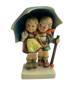 Figura Goebel Hummel Paraguas STORMY WEATHER #71 TMK3 Muy Buen Estado - Imagen 1 de 8
