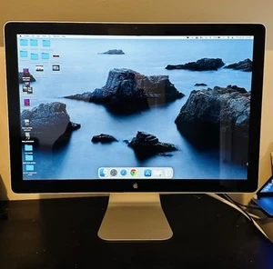Apple Cinema Display LED A1267 24" LED Silver MB382LL/A 1920x1200 MagSafe USB - Picture 1 of 8