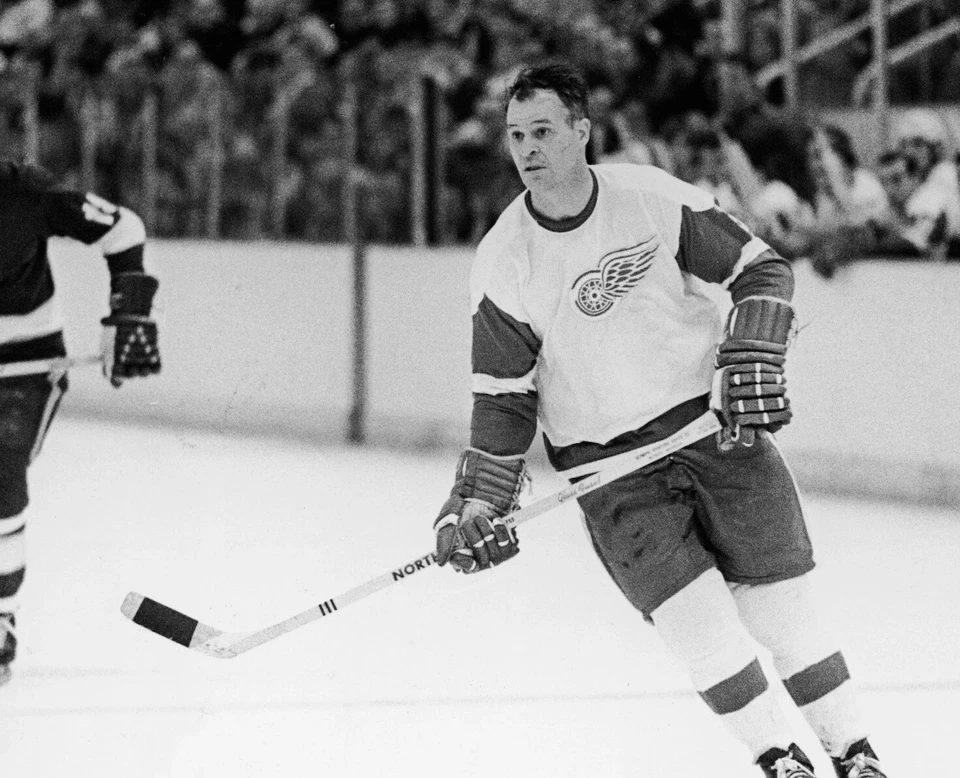 Detroit Red Wings Gordie Howe 8x10 Photo NHL Hockey Print #11 - Image 1 of 1