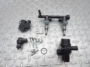 Yamaha YZFR3 R3 2015 15-18 inyector de combustible gas válvula de aire solenoide control de ralentí lote - Imagen 1 de 17