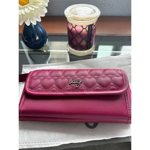 NWT- Lug Special Edition Kick flip Valentine crossbody/wallet in raspberry - Picture 1 of 6