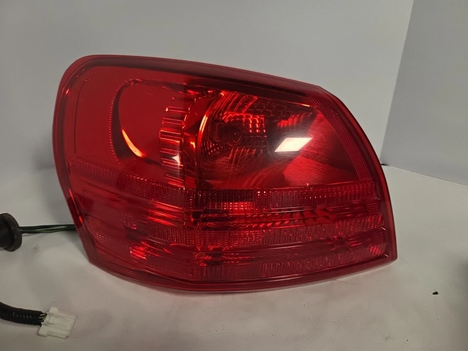 2008 2009 2010 2011 2012 13 Nissan Rogue Left Tail Light Assembly OEM OO2 Foto 1 de 4