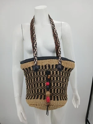 Bolso de Mano Patricia Nash Maya Mediano de Paja Negro y Natural  Foto 1 de 4