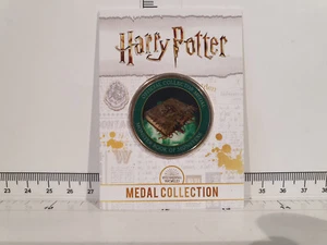 (Lot 655) Harry Potter Wizarding World Medaille ~ Monsterbuch der Monster ~ - Bild 1 von 2