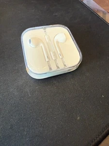 Original OEM Apple iPhone EarPods filaire 3,5 mm casque écouteur casque neuf - Photo 1 sur 3