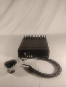 Motorola Maxtrac 42-54 mhz Niskopasmowy nadajnik-odbiornik D51MJA97A3AK - Zdjęcie 1 z 9