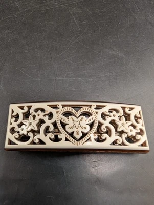 Tablero de pelo vintage francés recortado corazón ornamentado Foto 1 de 4