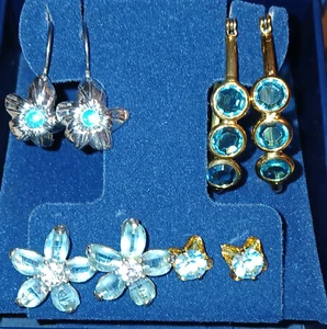 Goldfarbene & silberfarbene hellblaue Aquamarin CZ hängende & Ohrstecker 4 Pr. lot - Bild 1 von 6