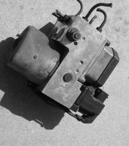 ABS Saab Saab 5060462 Bosch 0265220556 0273004451 - Foto 1 di 1