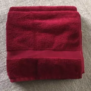 2 x John Lewis Egyptian Cotton - Bath Towels - Claret Red - RRP £18.00 each - Picture 1 of 2