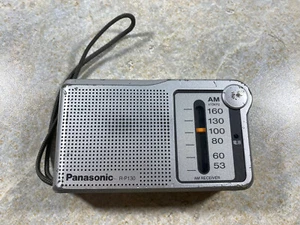 National R-P130 AM Portable Pocket Radio - Works Great - Picture 1 of 4