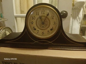 1930’s Plymouth Clock Company Mantle Clock - Key Wind Pendulum. 8 day. IT WORKS - Picture 1 of 7