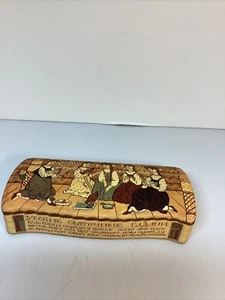 Caja de madera rusa rara. Hecho de madera, 9 de ancho, 2” de alto. ¿Fiesta de pollo? Nuevo - Imagen 1 de 14