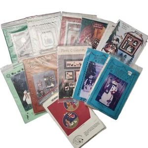 Lot of Christmas Winter Angel Santa Claus Holiday Quilt Craft Patterns Snowman - Picture 1 of 6