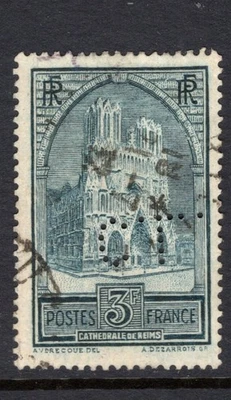 France Scott 248 Perfin - Used - CV 2.40$ - Image 1 of 2