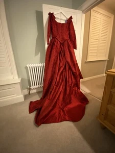 Duchess-style wedding dress red silk Two piece U.K. 12 Ball dress - Picture 1 of 20