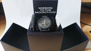 Omega x Swatch Mission To The Moonphase Snoopy Black Edition - Picture 1 of 3