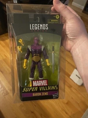 Figura de acción Hasbro Marvel Legends Super Villains Baron Zemo 6" nueva Walgreens Foto 1 de 2