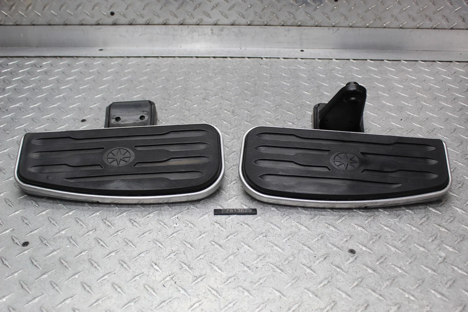 Yamaha Road Star XV1600A 1999 estriberas de conductor Foto 1 de 4