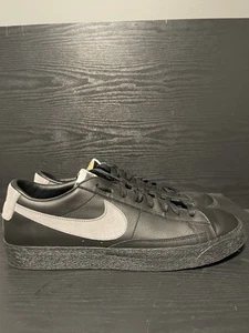 Nike ID Blazer Low Top Leather Skater Sneakers Black 616829-997 Mens Sz 15 - Picture 1 of 11