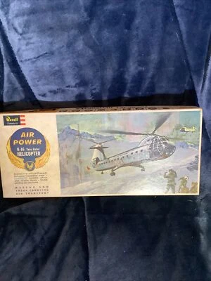 Vintage Revell Air Power H-16 Twin Rotor Helicopter 1961 #H-138-98 - Image 1 of 2