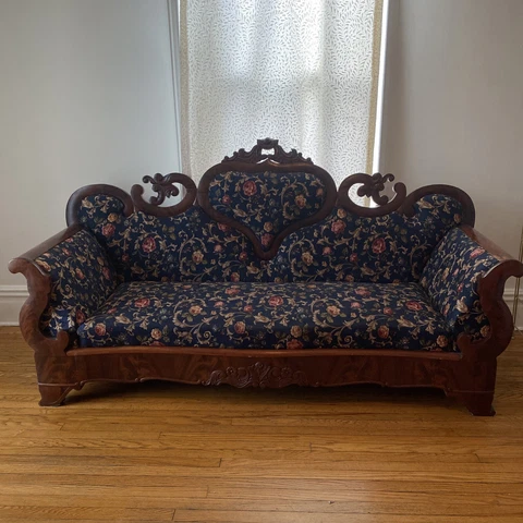 Beautiful Victorian Carved 1800's floral heart Medallion  Mahogany Couch Sofa Cover