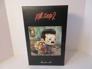 Figura diorama Salvador Loot Crate Evil Dead 2 Henrietta vs Ash SuperEmoFriends - Imagen 1 de 11