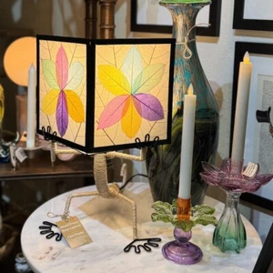 Handcrafted Multi Gecko Table Lamp – Colorful Tropical Design -Natural Materials - Picture 1 of 4