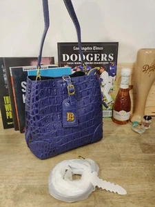 Women's fashion handbag - Picture 1 of 4