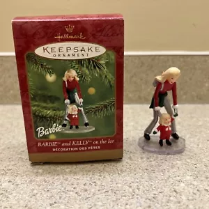 Hallmark Keepsake Ornamento Barbie Kelly en el Hielo Muñeca Barbie 2000 De Colección - Imagen 1 de 10
