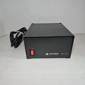 Astron RS-7A Power Supply 13.8 VDC (+/- 0.05 V), 5 Amp Power Supply - Tested - Zdjęcie 1 z 4